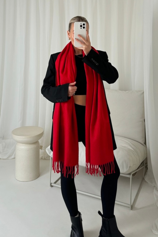 Missy red scarf