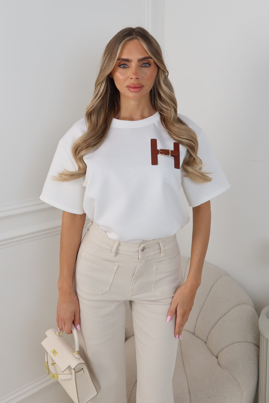 MIA CREAM T-SHIRT WITH FAUX LEATHER H BUCKLE