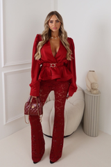 TAYLOR BURGUNDY  PEPLUM BELTED TOP