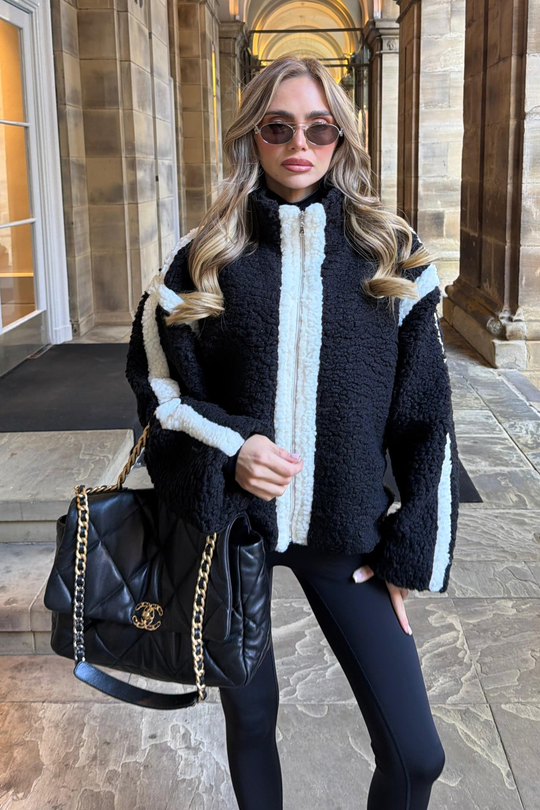 LISA BLACK FLUFFY FLEECE WITH WHITE DETAILING
