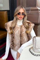 GISELLE BEIGE DEER PRINT FLUFFY BUTTON UP GILET