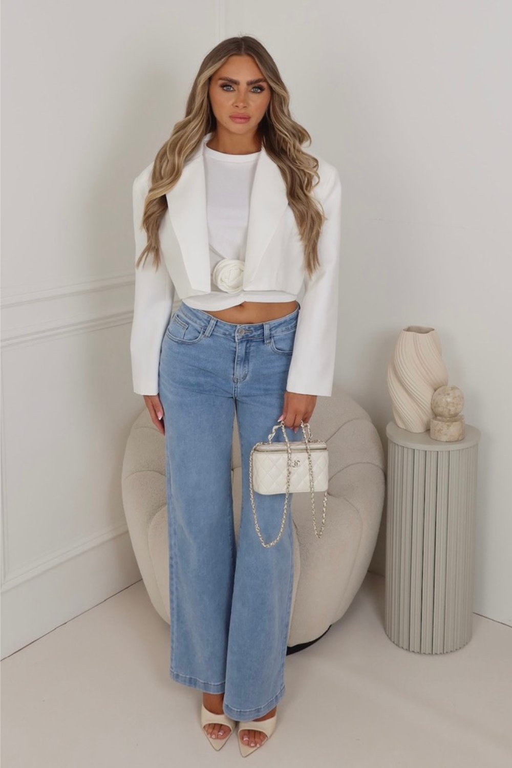 Elliah Elliah white cropped tailored blazer – Glamify Famous For Loungewear