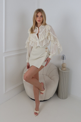 JUNE CREAM & GOLD BROOCH SKORT