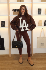 LA ESSENTIAL CHOCOLATE PRINTED SWEATER