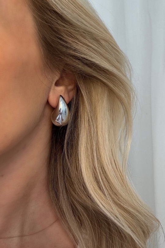 Ari silver drop earrings