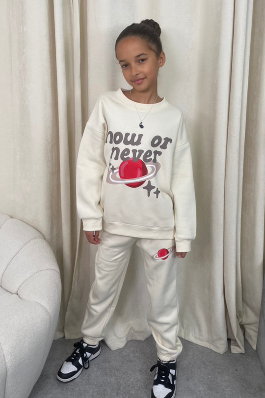 Mini ecru now or never printed sweater jogger loungewear