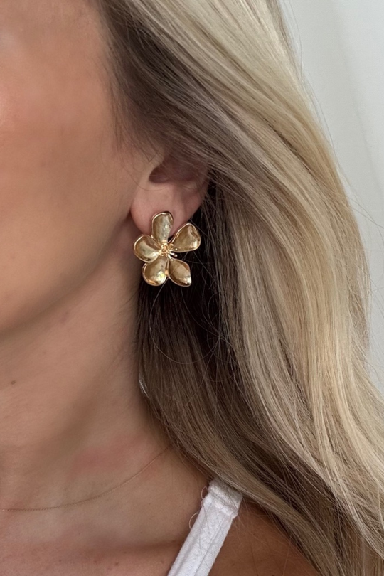 Coral gold flower earrings
