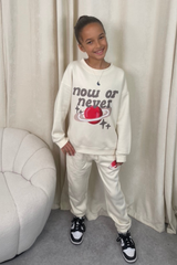 Mini ecru now or never printed sweater jogger loungewear