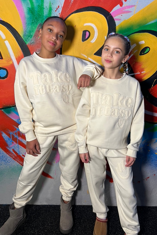 Mini ecru take it easy applique sweater jogger loungewear