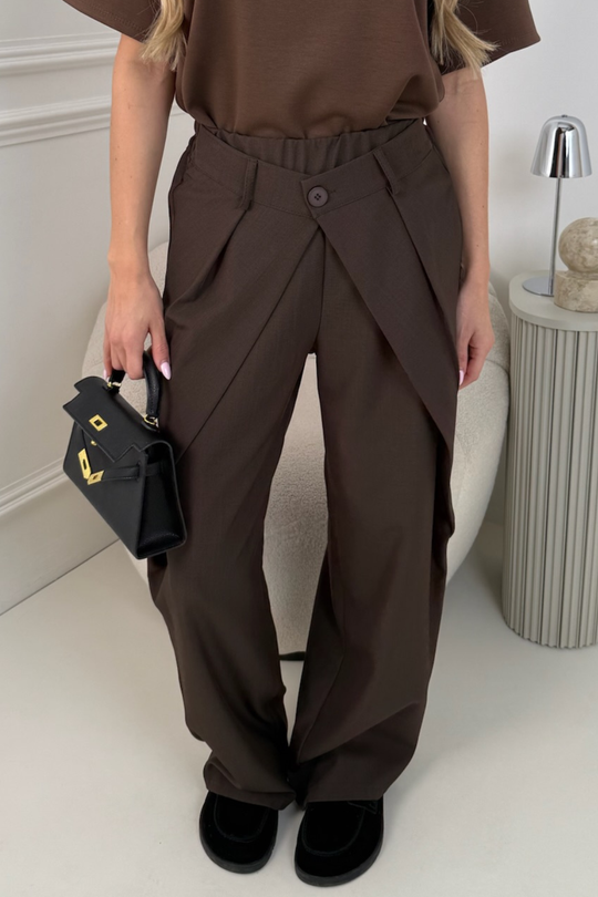HARPER CHOCOLATE ELASTICATED WAIST STRAIGHT LEG TROUSERS