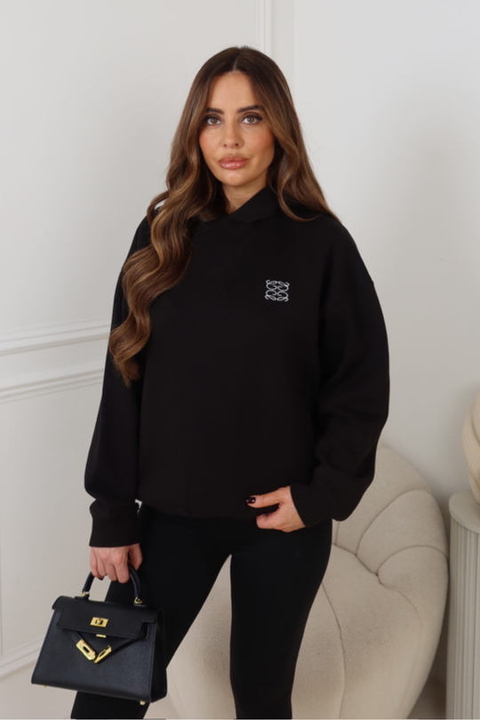 GEGE EMBROIDERED BLACK PREMIUM ESSENTIAL RELAXED HOODIE