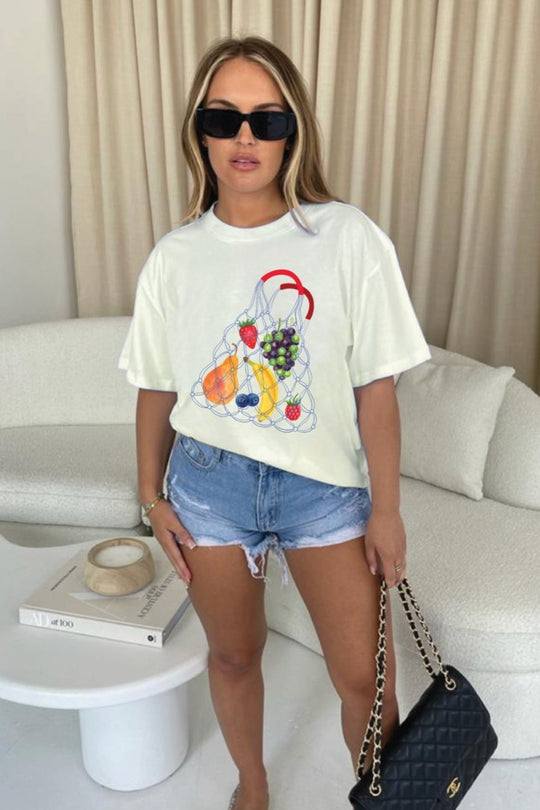 Fruit bag printed cream T-shirt