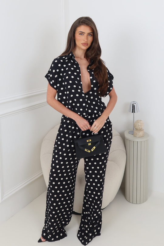 MIA BLACK POLKA DOT SHORT SLEEVE TOP