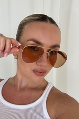 Khloe gold oversized sunglasses