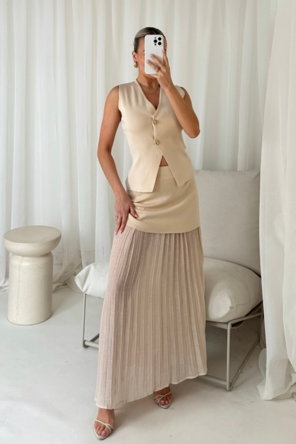 Sandy cream knit waistcoat pleated sheer maxi skirt – Glamify