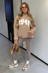 1946 ESSENTIAL MOCHA PRINTED HOODIE