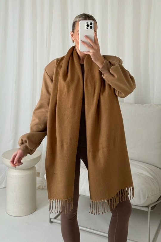 Missy camel scarf