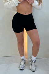Zena black seamless cycling shorts