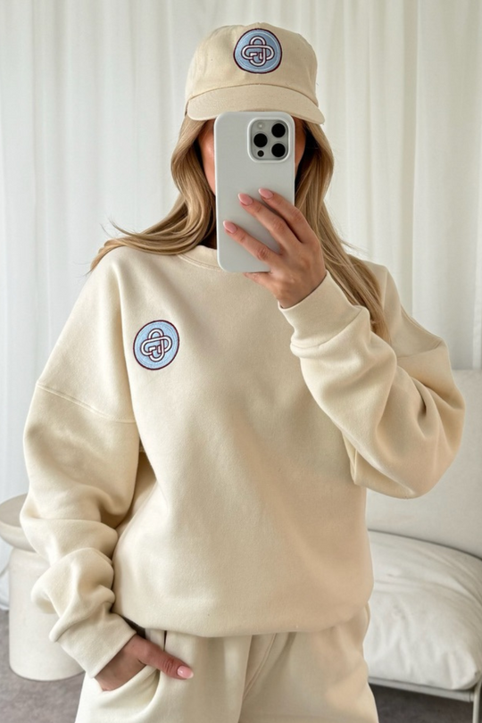 G monogram red and blue embroidered cream cap