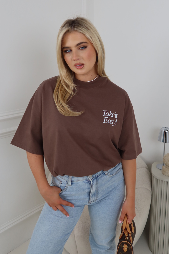 TAKE IT EASY PRINTED MOCHA OVERSIZED TSHIRT