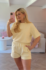 NO WORRIES LEMON EMBROIDERED HEAVYWEIGHT T-SHIRT HANNAH BRIGGS