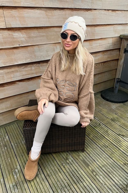 Gege camel embroidered oversized knit jumper