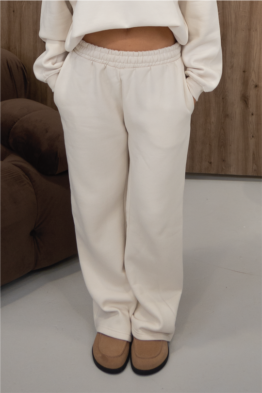 GLAMIFY EVERYDAY ESSENTIAL ivory straight leg jogger