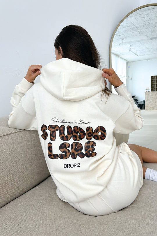 Studio Leisure leopard ecru printed premium relaxed hoodie