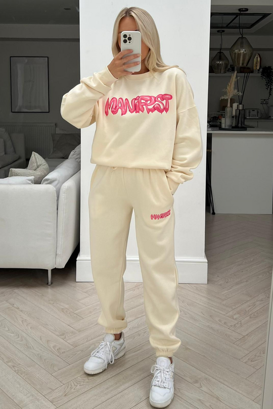 manifest ecru printed sweater jogger loungewear set