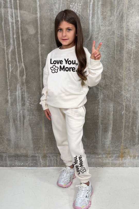 Mini love you more ecru oversized sweater loungewear set