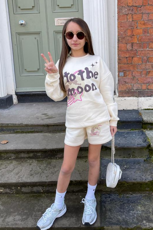 Mini to the moon ecru printed sweater short loungewear set