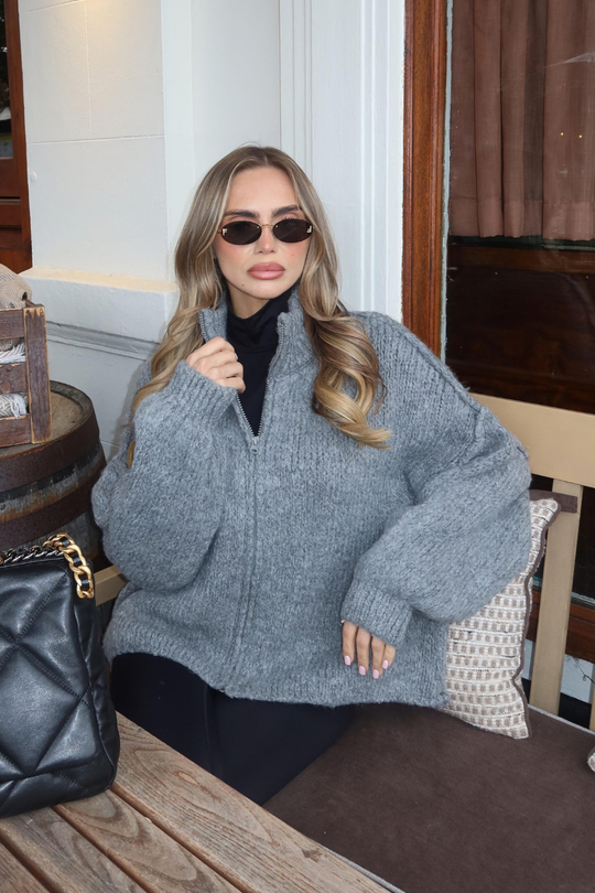 CHARLOTTE GREY KNITTED ZIP UP JUMPER