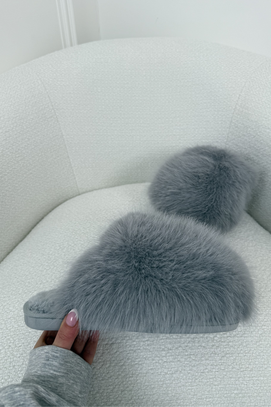 GEORGIE GREY FLUFFY SLIPPERS