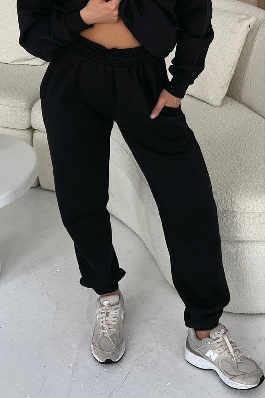 Glamify premium essential relaxed black jogger