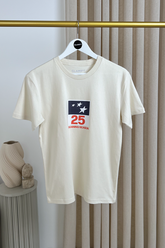 Training season ecru printed t-shirt