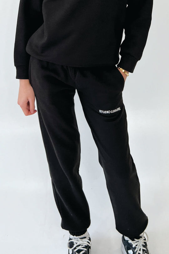 Mini studio leisure black essential embroidered joggers