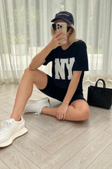 New york printed black tee