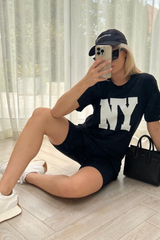 New york printed black tee