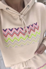 zigzag beige embroidered cropped hooded short coord