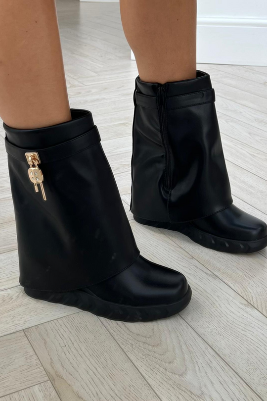 Nala black wedged fold over pu chunky sole boot