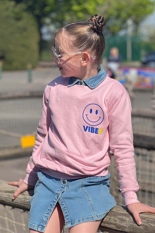 mini vibes embroidered pink sweatshirt